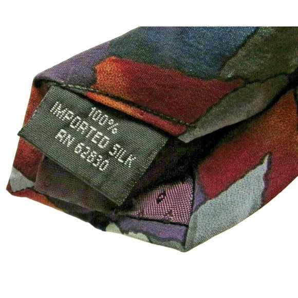 J. Garcia Men's Tie, Abstract Design, 100% Imported Silk - Picture 4 of 4